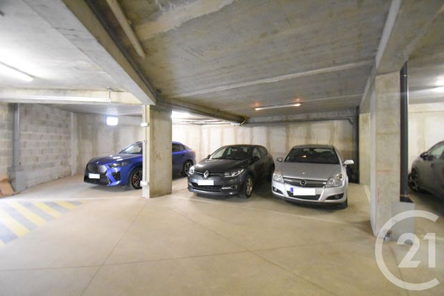 Appartement F3 à vendre - 3 pièces - 78.17 m2 - VICHY - 03 - AUVERGNE - Century 21 Gnt Immobilier