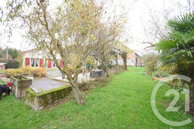maison à vendre - 9 pièces - 271.61 m2 - VENDAT - 03 - AUVERGNE - Century 21 Gnt Immobilier