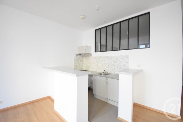 Appartement T2 à vendre - 2 pièces - 51.2 m2 - VICHY - 03 - AUVERGNE - Century 21 Gnt Immobilier