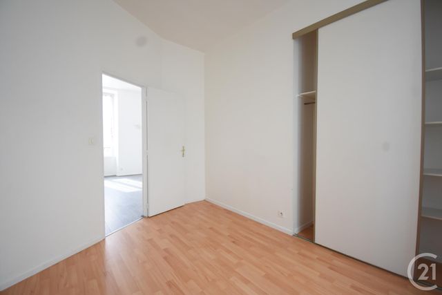 Appartement F3 à louer - 3 pièces - 46.2 m2 - VICHY - 03 - AUVERGNE - Century 21 Gnt Immobilier