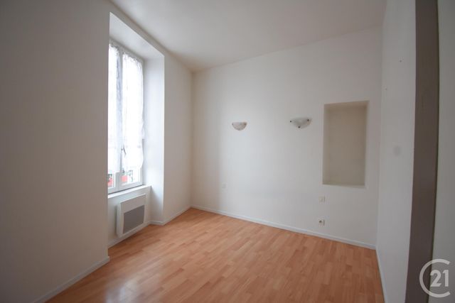 Appartement F3 à louer - 3 pièces - 46.2 m2 - VICHY - 03 - AUVERGNE - Century 21 Gnt Immobilier