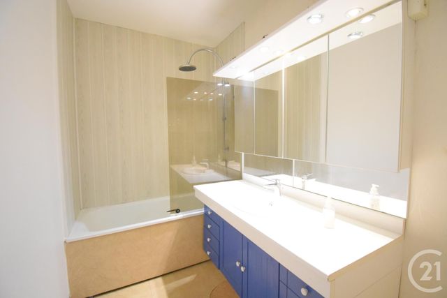 Appartement F2 à louer - 2 pièces - 65.03 m2 - VICHY - 03 - AUVERGNE - Century 21 Gnt Immobilier