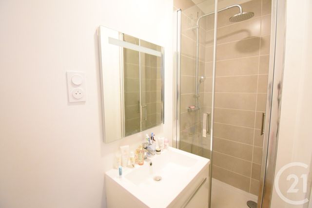 Appartement Studio à louer - 2 pièces - 25.31 m2 - VICHY - 03 - AUVERGNE - Century 21 Gnt Immobilier