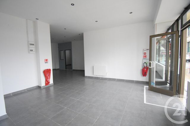 Appartement Local à louer - 2 pièces - 73.73 m2 - VICHY - 03 - AUVERGNE - Century 21 Gnt Immobilier