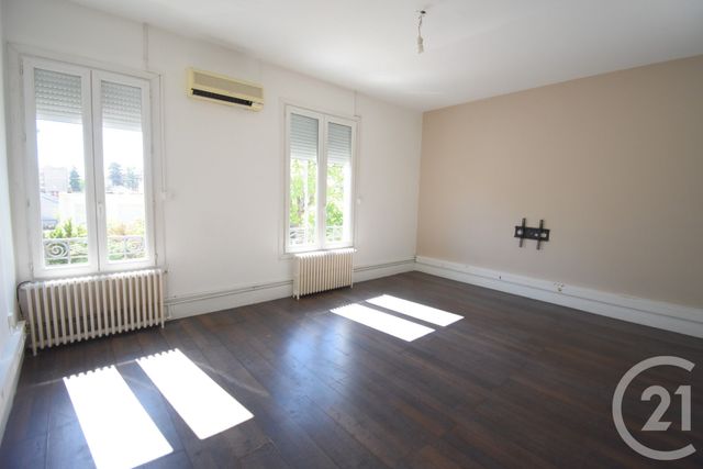 Appartement F5 à louer - 5 pièces - 109.34 m2 - VICHY - 03 - AUVERGNE - Century 21 Gnt Immobilier