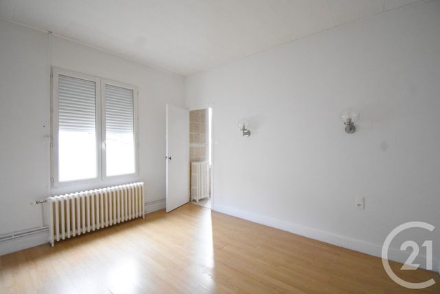 Appartement F5 à louer - 4 pièces - 109.34 m2 - VICHY - 03 - AUVERGNE - Century 21 Gnt Immobilier