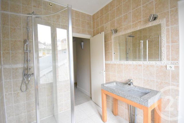 Appartement F5 à louer - 4 pièces - 109.34 m2 - VICHY - 03 - AUVERGNE - Century 21 Gnt Immobilier