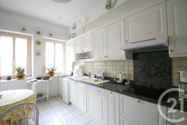 Appartement F4 à vendre - 4 pièces - 147.29 m2 - VICHY - 03 - AUVERGNE - Century 21 Gnt Immobilier