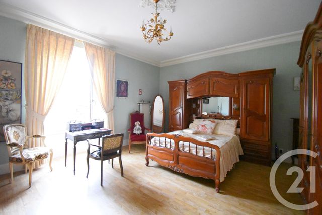 Appartement F4 à vendre - 4 pièces - 147.29 m2 - VICHY - 03 - AUVERGNE - Century 21 Gnt Immobilier