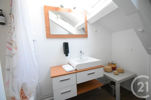 Appartement F3 à louer - 3 pièces - 66.19 m2 - VICHY - 03 - AUVERGNE - Century 21 Gnt Immobilier