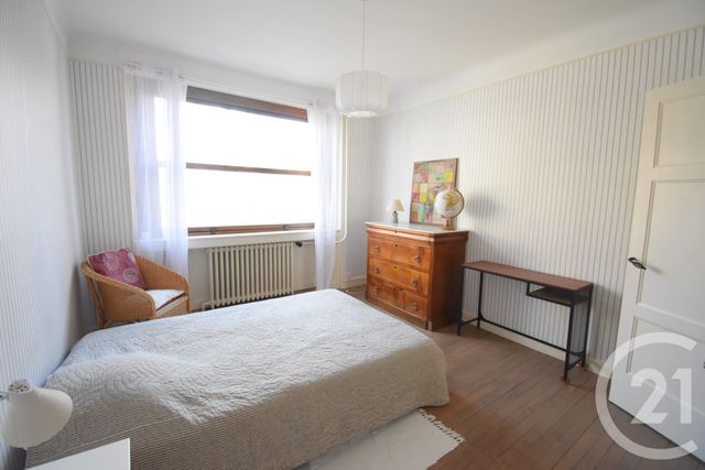 Appartement F3 à louer - 3 pièces - 103.94 m2 - VICHY - 03 - AUVERGNE - Century 21 Gnt Immobilier