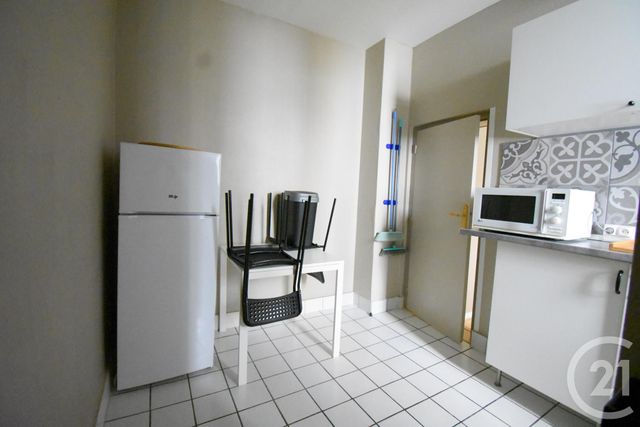 Appartement T1 à louer - 1 pièce - 27.07 m2 - VICHY - 03 - AUVERGNE - Century 21 Gnt Immobilier