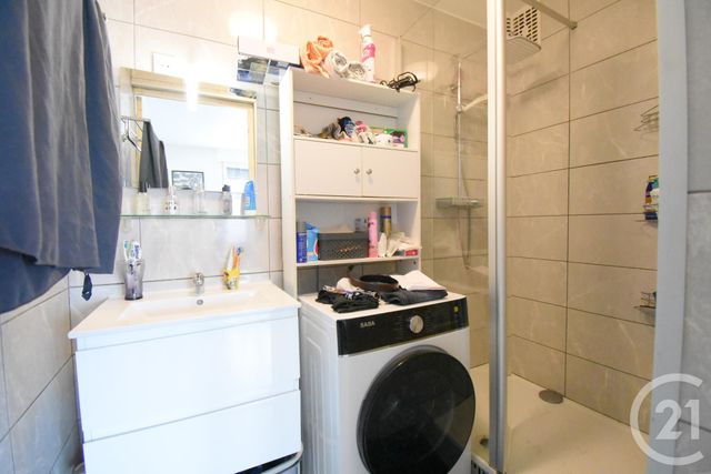 Appartement F3 à vendre - 3 pièces - 47.6 m2 - VICHY - 03 - AUVERGNE - Century 21 Gnt Immobilier