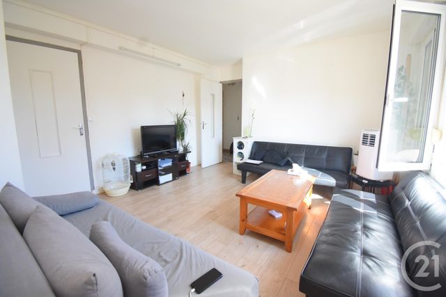 Appartement F3 à vendre - 3 pièces - 47.6 m2 - VICHY - 03 - AUVERGNE - Century 21 Gnt Immobilier