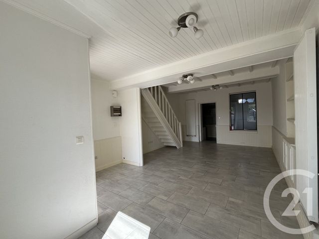 maison à louer - 3 pièces - 84.57 m2 - CUSSET - 03 - AUVERGNE - Century 21 Gnt Immobilier