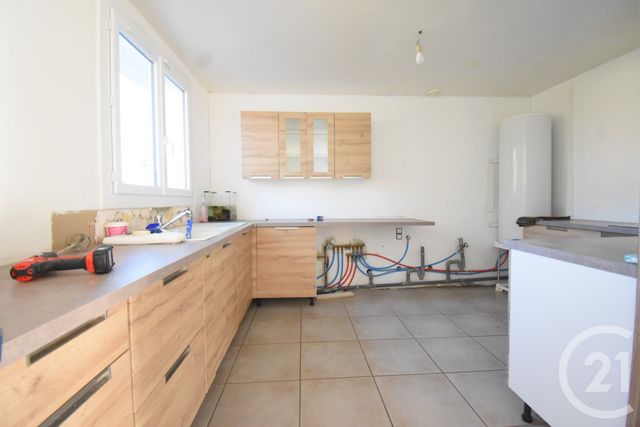 maison à vendre - 5 pièces - 117.58 m2 - ST SYLVESTRE PRAGOULIN - 63 - AUVERGNE - Century 21 Gnt Immobilier