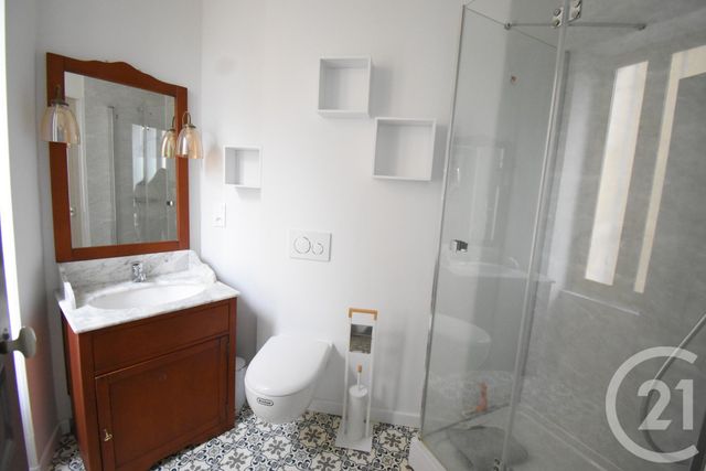 Appartement F1 à louer - 1 pièce - 28.01 m2 - VICHY - 03 - AUVERGNE - Century 21 Gnt Immobilier