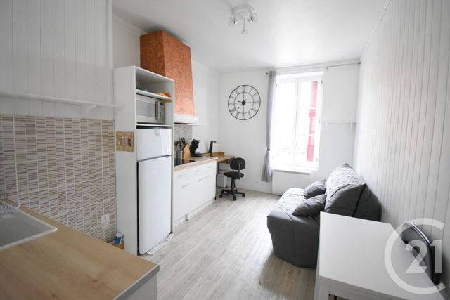 Appartement F1 à louer - 1 pièce - 28.01 m2 - VICHY - 03 - AUVERGNE - Century 21 Gnt Immobilier