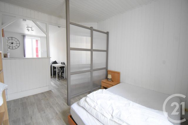 Appartement F1 à louer - 1 pièce - 28.01 m2 - VICHY - 03 - AUVERGNE - Century 21 Gnt Immobilier
