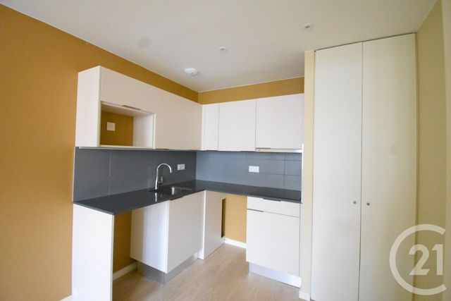 Appartement F1 à louer - 1 pièce - 41.9 m2 - VICHY - 03 - AUVERGNE - Century 21 Gnt Immobilier