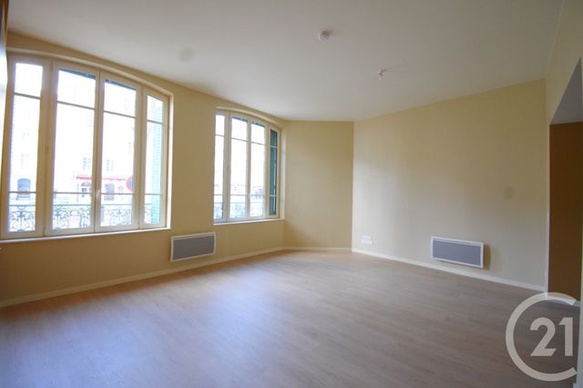 Appartement F1 à louer - 1 pièce - 41.9 m2 - VICHY - 03 - AUVERGNE - Century 21 Gnt Immobilier