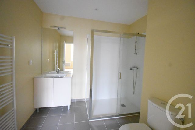 Appartement F1 à louer - 1 pièce - 41.9 m2 - VICHY - 03 - AUVERGNE - Century 21 Gnt Immobilier