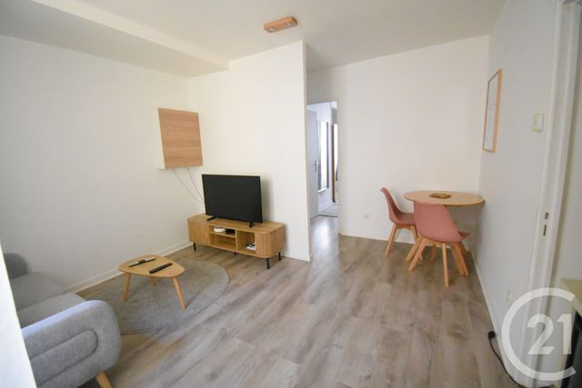 Appartement T2 à vendre - 2 pièces - 34.8 m2 - VICHY - 03 - AUVERGNE - Century 21 Gnt Immobilier