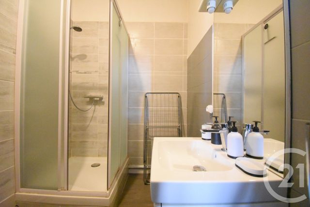 Appartement Duplex à louer - 2 pièces - 39.92 m2 - VICHY - 03 - AUVERGNE - Century 21 Gnt Immobilier