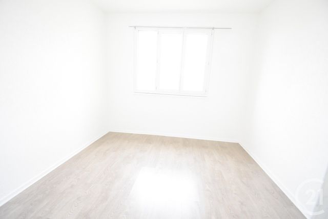 Appartement T4 à vendre - 4 pièces - 67.3 m2 - VICHY - 03 - AUVERGNE - Century 21 Gnt Immobilier