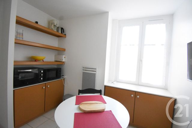 Appartement F1 à louer - 1 pièce - 18.41 m2 - VICHY - 03 - AUVERGNE - Century 21 Gnt Immobilier