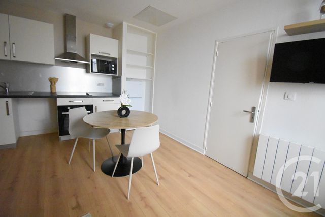 Appartement T2 à louer - 2 pièces - 26.05 m2 - VICHY - 03 - AUVERGNE - Century 21 Gnt Immobilier