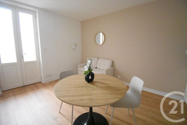 Appartement T2 à louer - 2 pièces - 26.05 m2 - VICHY - 03 - AUVERGNE - Century 21 Gnt Immobilier