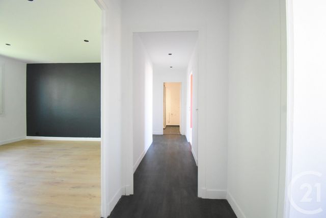 Appartement F3 à louer - 3 pièces - 68.54 m2 - VICHY - 03 - AUVERGNE - Century 21 Gnt Immobilier
