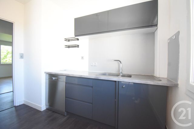 Appartement F3 à louer - 3 pièces - 68.54 m2 - VICHY - 03 - AUVERGNE - Century 21 Gnt Immobilier