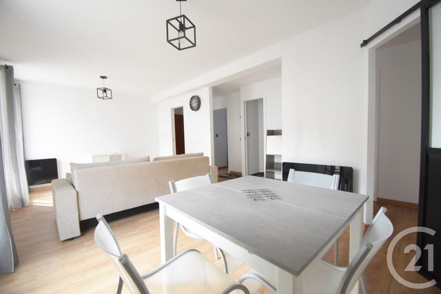 Appartement F2 à louer - 2 pièces - 57.88 m2 - VICHY - 03 - AUVERGNE - Century 21 Gnt Immobilier