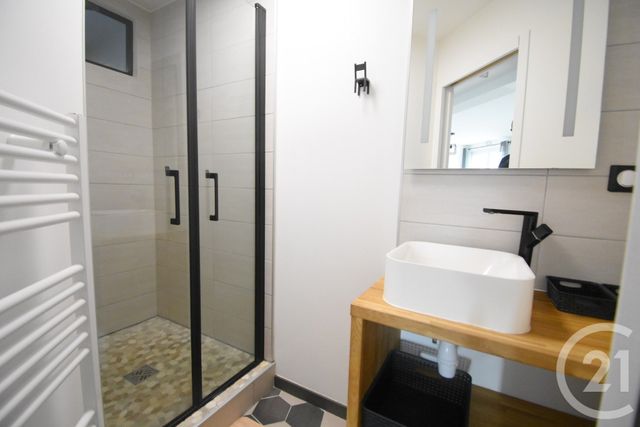 Appartement F2 à louer - 2 pièces - 57.88 m2 - VICHY - 03 - AUVERGNE - Century 21 Gnt Immobilier