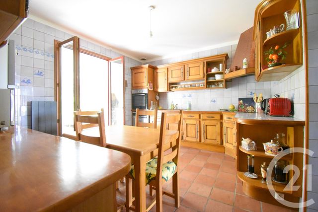 maison à vendre - 5 pièces - 206.15 m2 - CREUZIER LE VIEUX - 03 - AUVERGNE - Century 21 Gnt Immobilier