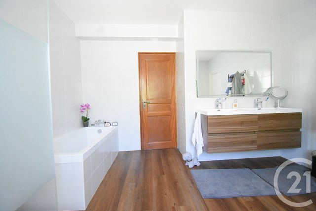 maison à vendre - 5 pièces - 206.15 m2 - CREUZIER LE VIEUX - 03 - AUVERGNE - Century 21 Gnt Immobilier