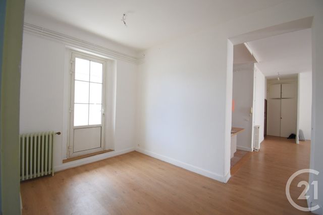 Appartement T3 à vendre - 3 pièces - 113.11 m2 - VICHY - 03 - AUVERGNE - Century 21 Gnt Immobilier