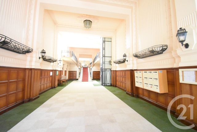 Appartement F2 à louer - 2 pièces - 27.74 m2 - VICHY - 03 - AUVERGNE - Century 21 Gnt Immobilier
