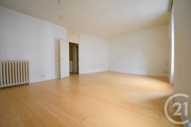 Appartement F3 à vendre - 3 pièces - 104.36 m2 - VICHY - 03 - AUVERGNE - Century 21 Gnt Immobilier