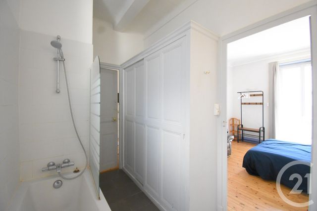 Appartement F2 à louer - 2 pièces - 52.9 m2 - VICHY - 03 - AUVERGNE - Century 21 Gnt Immobilier