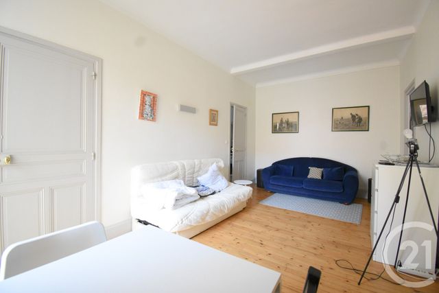 Appartement F2 à louer - 2 pièces - 52.9 m2 - VICHY - 03 - AUVERGNE - Century 21 Gnt Immobilier