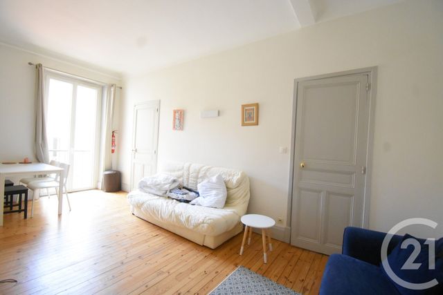 Appartement F2 à louer - 2 pièces - 52.9 m2 - VICHY - 03 - AUVERGNE - Century 21 Gnt Immobilier