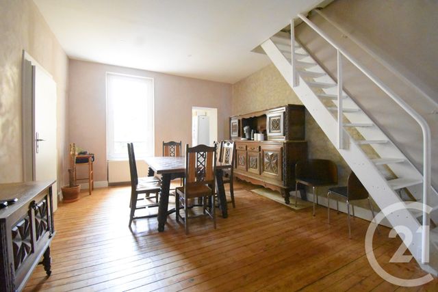 Appartement F3 à louer - 3 pièces - 104.79 m2 - VICHY - 03 - AUVERGNE - Century 21 Gnt Immobilier