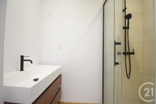 Appartement Studio à vendre - 1 pièce - 20.93 m2 - VICHY - 03 - AUVERGNE - Century 21 Gnt Immobilier