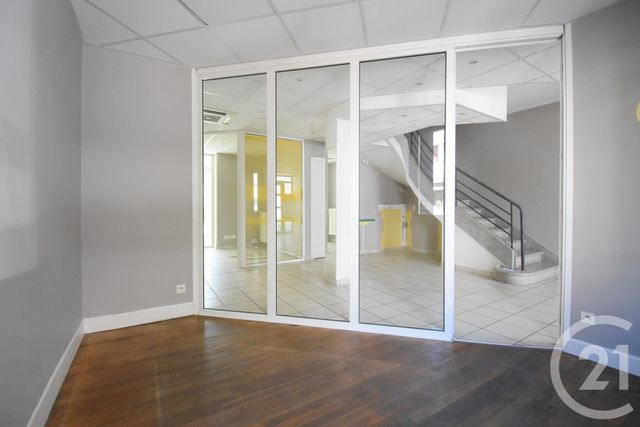 maison à vendre - 7 pièces - 273.72 m2 - VICHY - 03 - AUVERGNE - Century 21 Gnt Immobilier