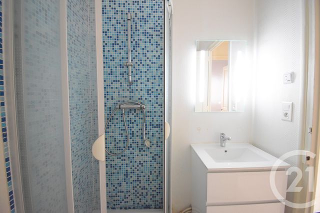 Appartement F2 à louer - 2 pièces - 33.06 m2 - VICHY - 03 - AUVERGNE - Century 21 Gnt Immobilier