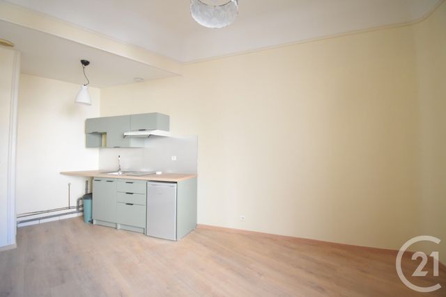 Appartement F2 à louer - 2 pièces - 33.06 m2 - VICHY - 03 - AUVERGNE - Century 21 Gnt Immobilier