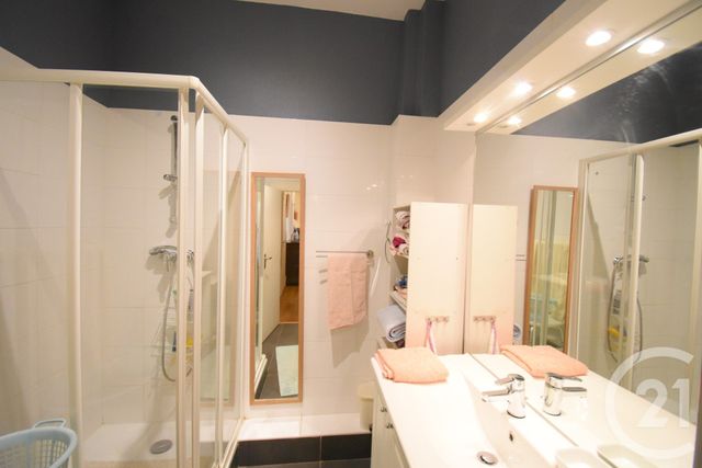 Appartement F3 à louer - 3 pièces - 108.04 m2 - VICHY - 03 - AUVERGNE - Century 21 Gnt Immobilier